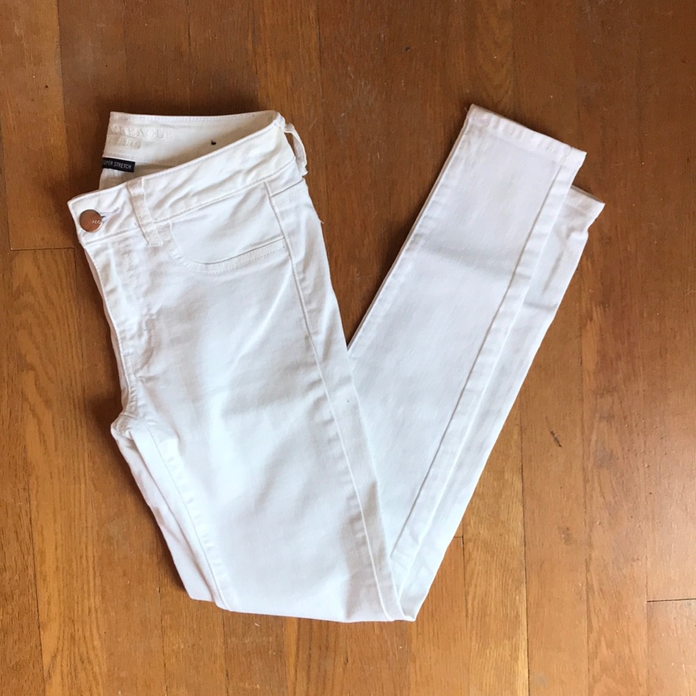 White jegging jeans!! ✨